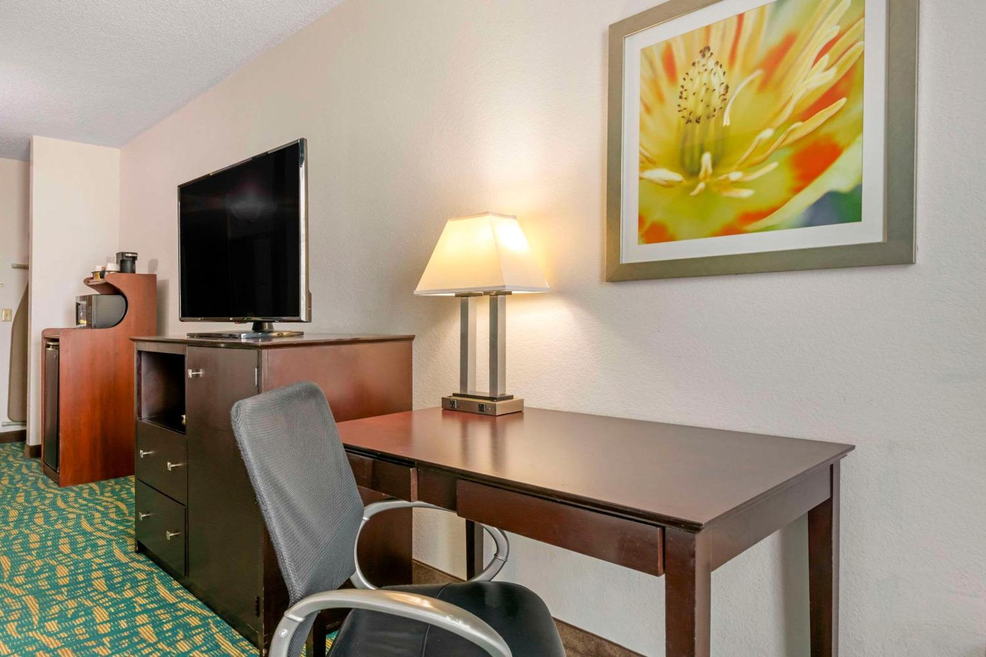 Comfort Inn & Suites Fort Lauderdale West Turnpike Lauderdale Lakes Dış mekan fotoğraf