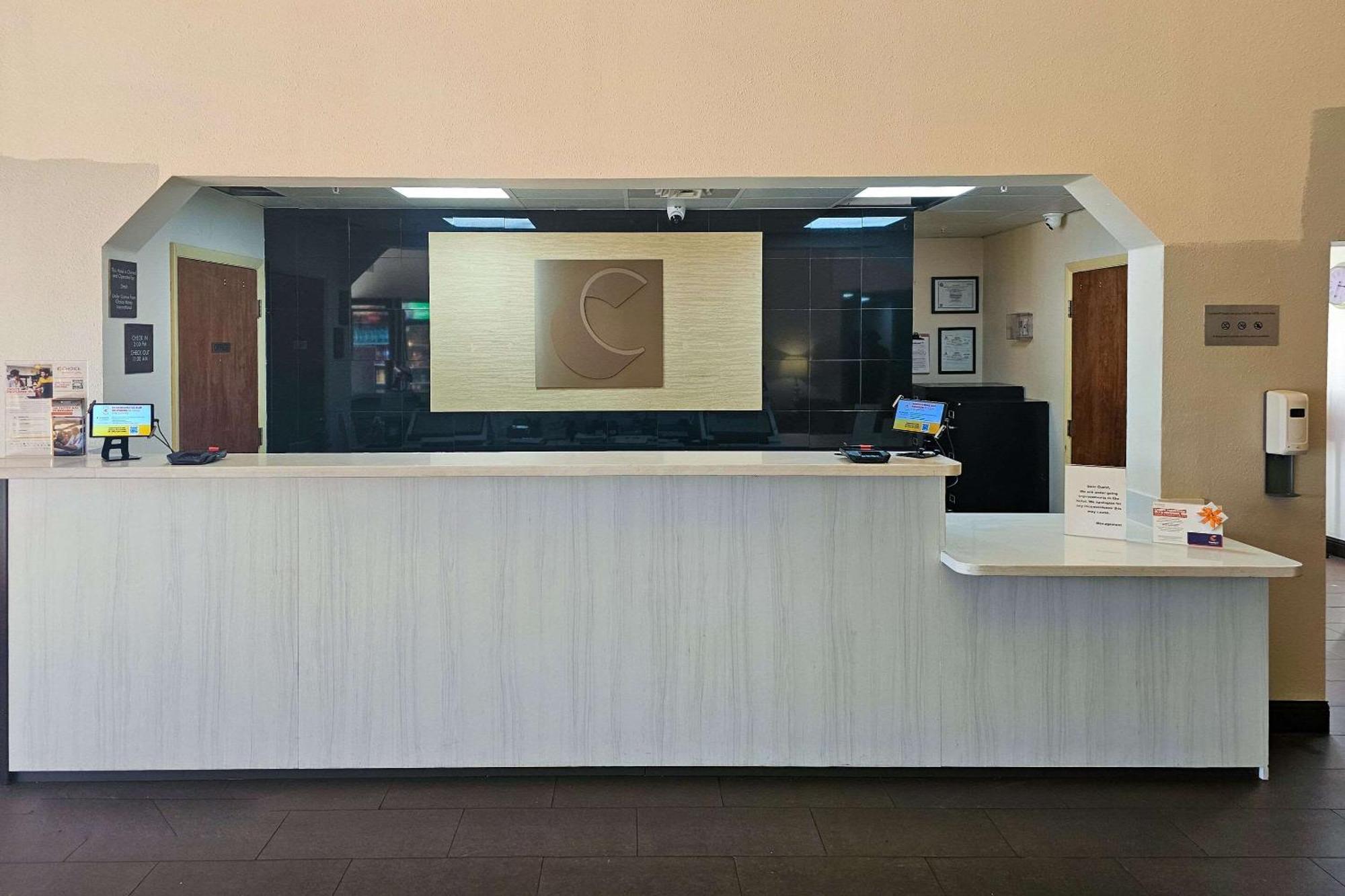Comfort Inn & Suites Fort Lauderdale West Turnpike Lauderdale Lakes Dış mekan fotoğraf